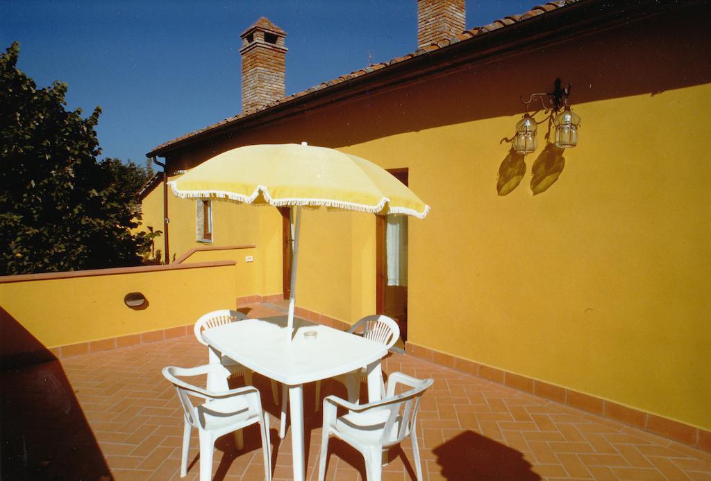 Agriturismo La Cella Villa อาเรซโซ ภายนอก รูปภาพ